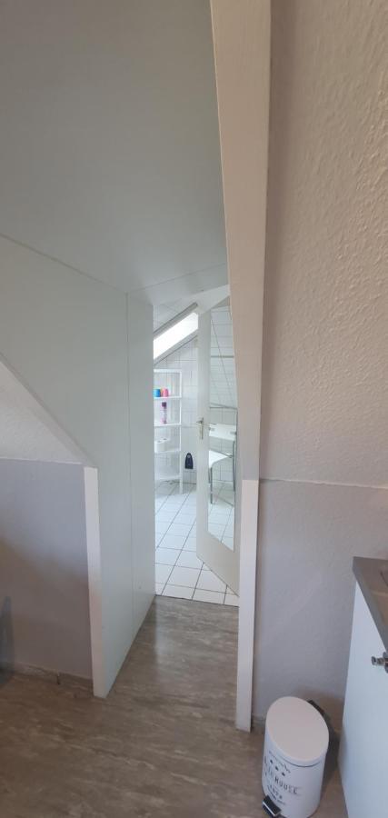 Moderne Wohnungen Im Dachgeschoss Falkensee Exterior foto